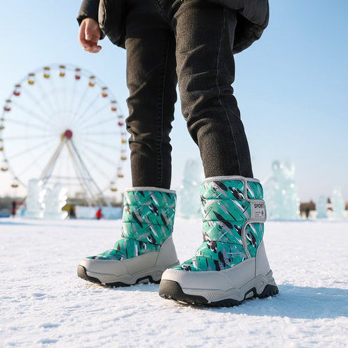 儿童中筒加绒防水防滑雪地靴
