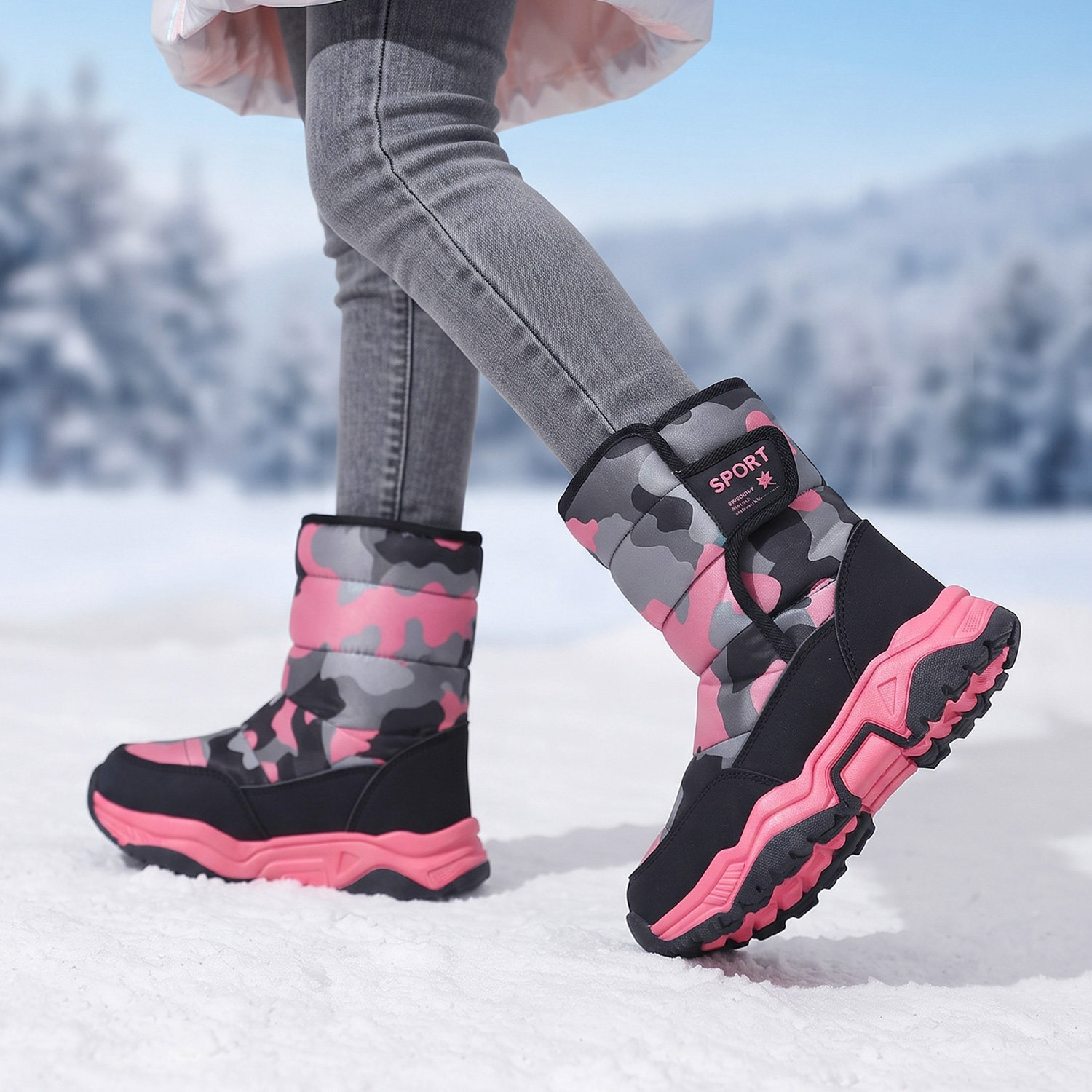 儿童中筒防水防滑保暖雪地靴