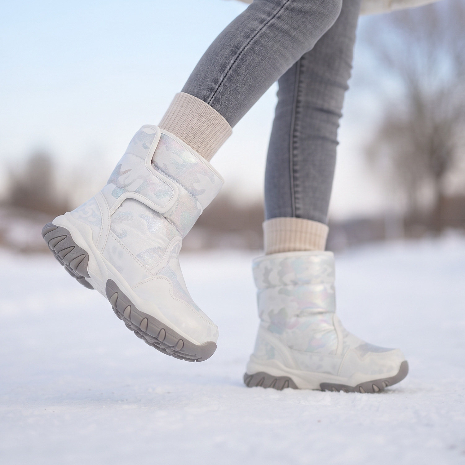 女童中筒雪地靴防水防滑加厚