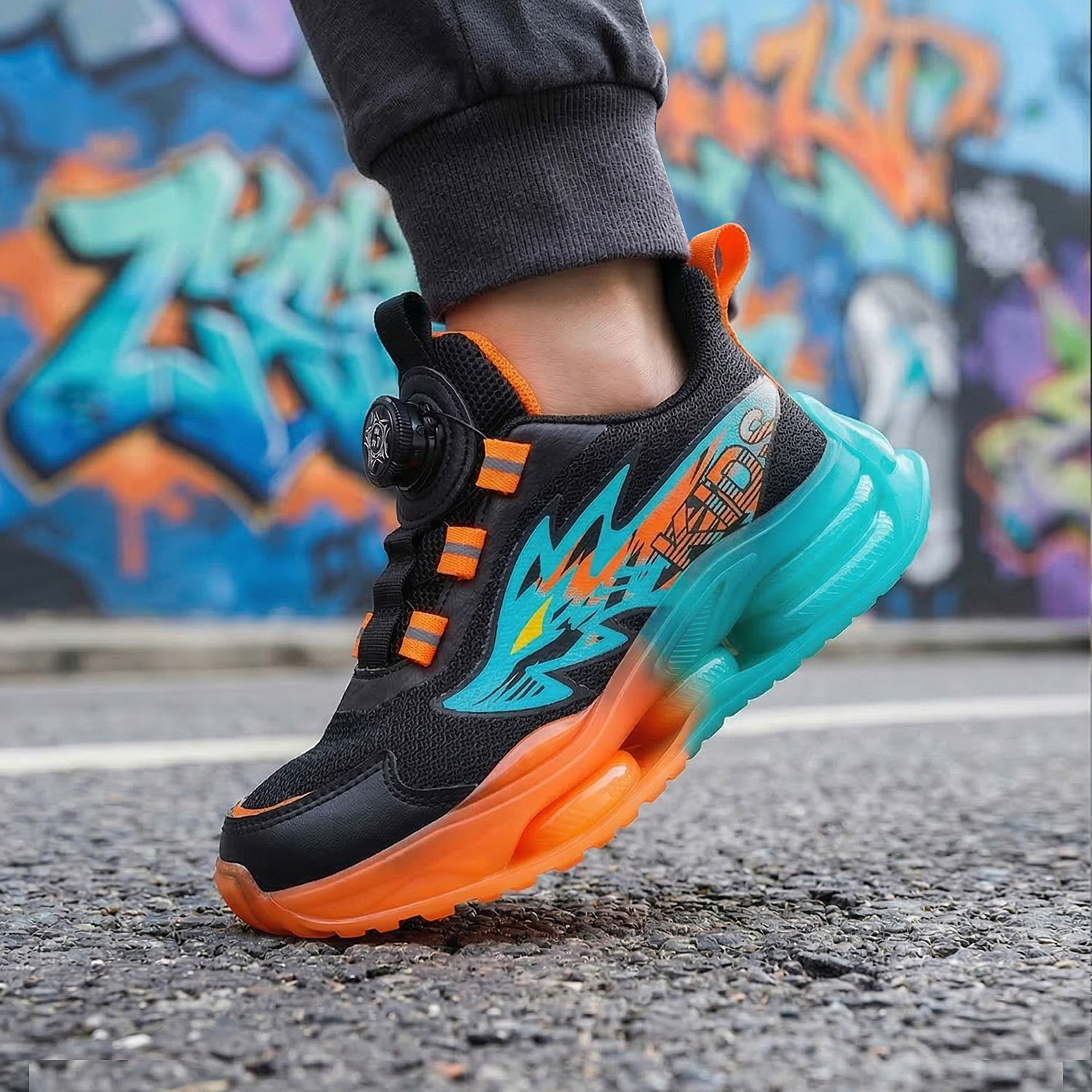 2026新款儿童运动鞋男童网面透气春款跑鞋男轻便减震小学生鞋子