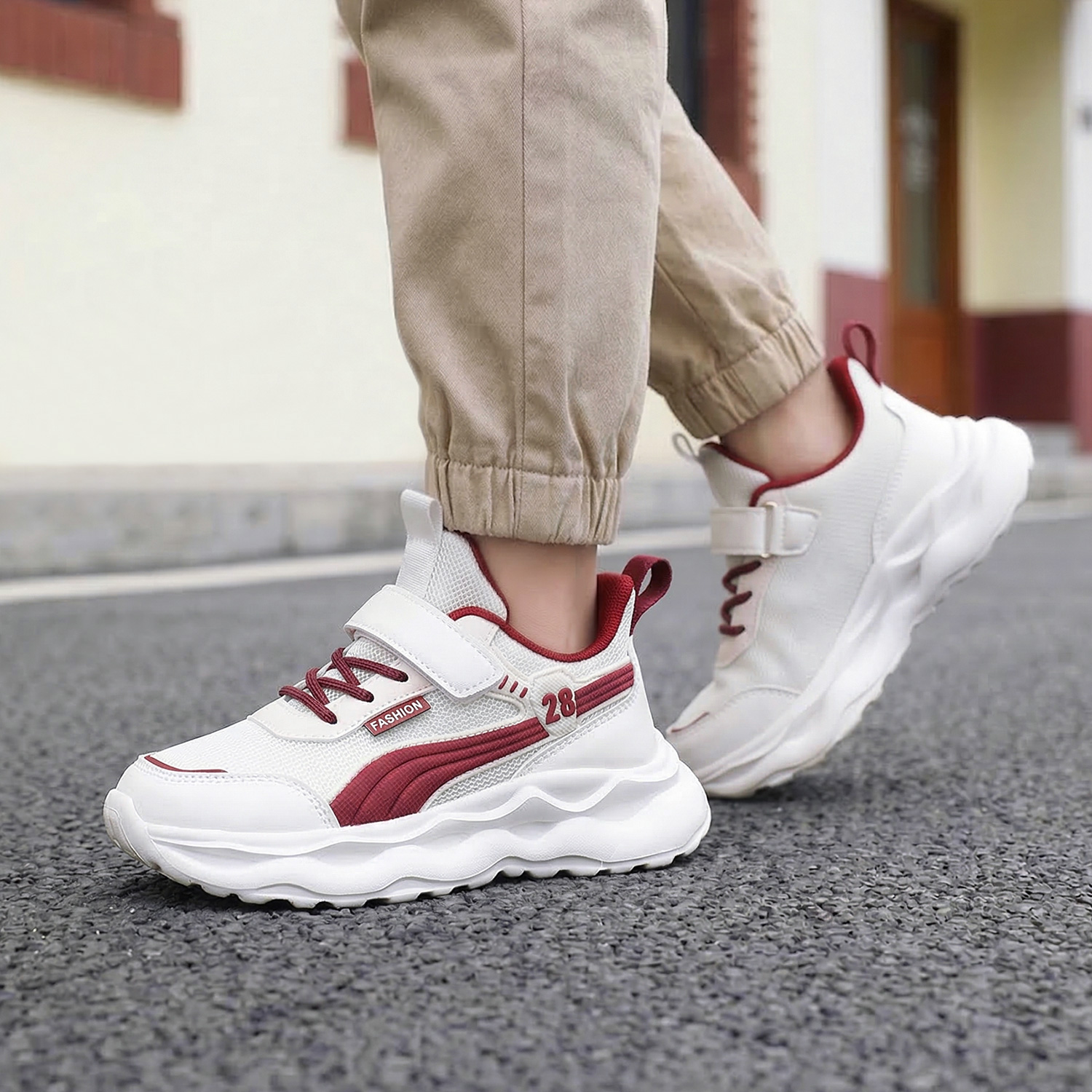 儿童运动鞋男童2026新款网面透气春款休闲跑鞋男轻便减震低帮鞋子