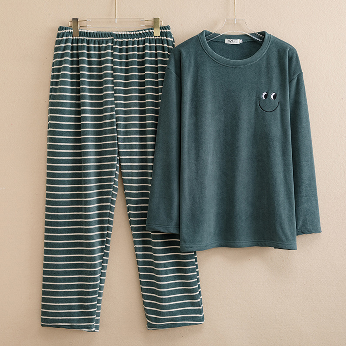 男士冬季中厚珊瑚绒睡衣宽松大码