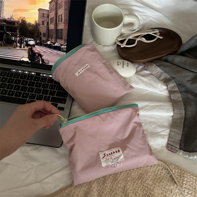 数据线插头多功能收纳包