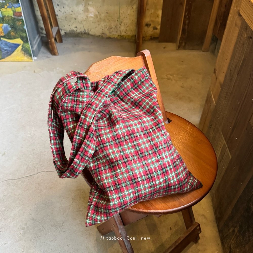 只可单肩！日系复古羊毛呢格子百搭女生腋下包～撞色设计单肩包～,箱包皮具/热销女包/男包,单肩包,淘宝优惠券,粉丝福利购,淘宝优惠卷