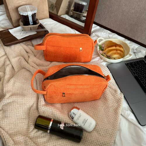 大橙色！日系灯芯绒化妆包～很爱的一款便携手提旅行收纳洗漱包～