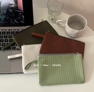 日系纯色编制bv风零钱小化妆刷手提袋便携 小号数据线口红收纳袋