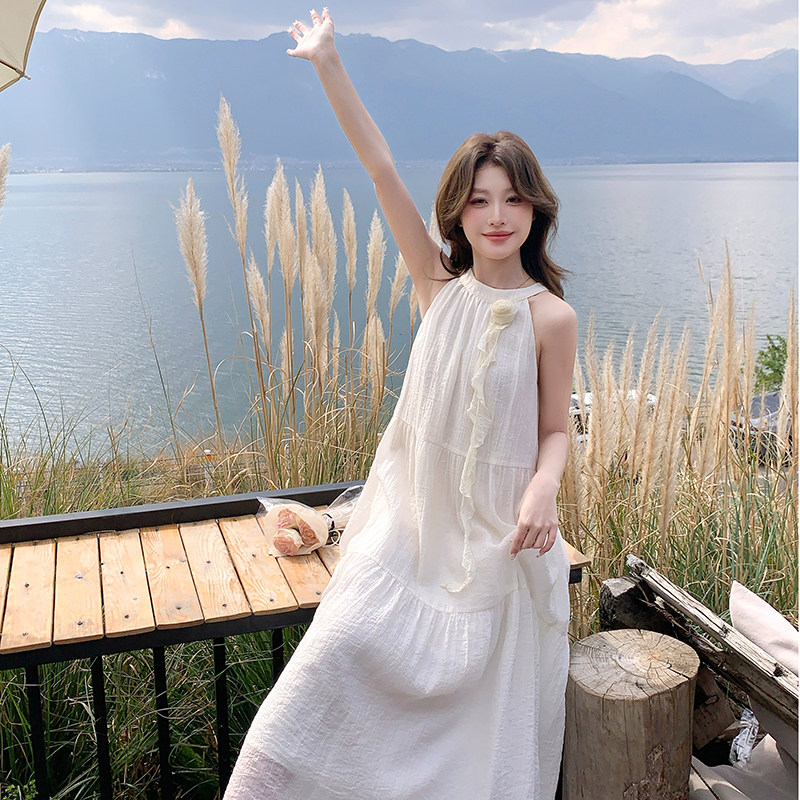 白色露肩挂脖连衣裙女2025夏季新款超仙绝美法式海边度假仙女长裙,女装连衣裙,浙宝005