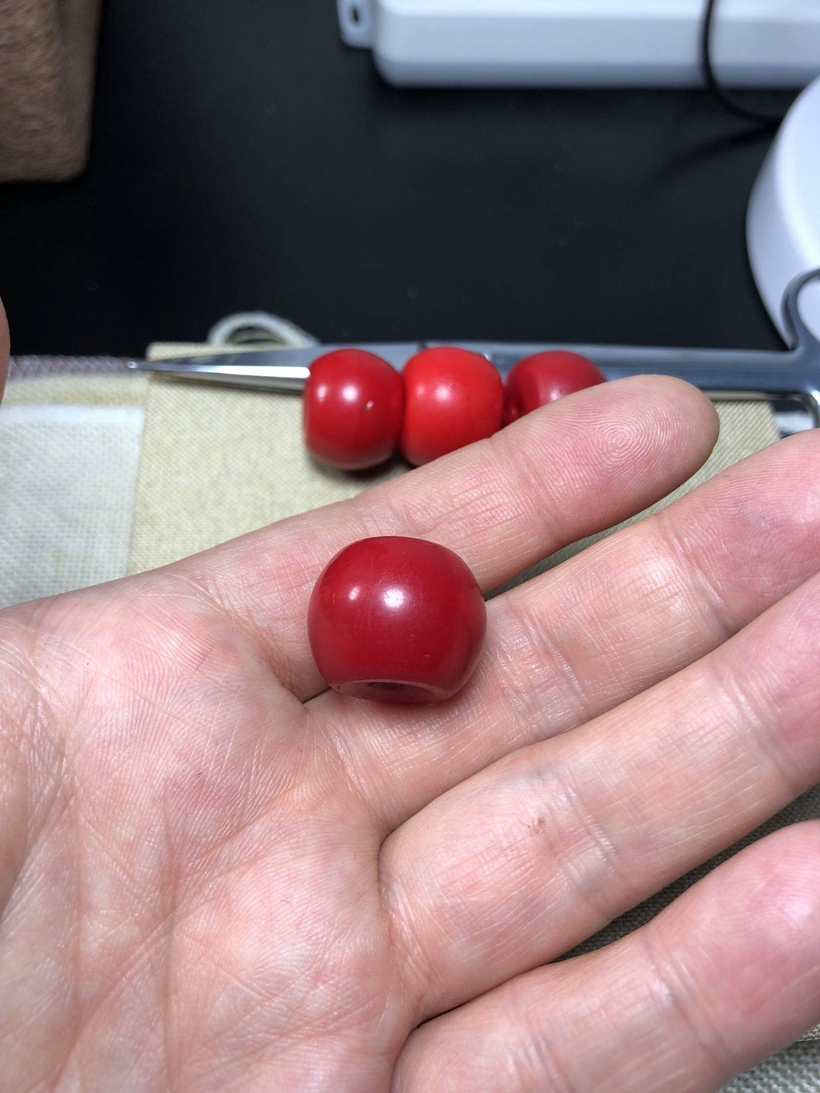 精品黑红色大雪巴鼓珠 单颗（直径21.3mm/品相佳/包老）