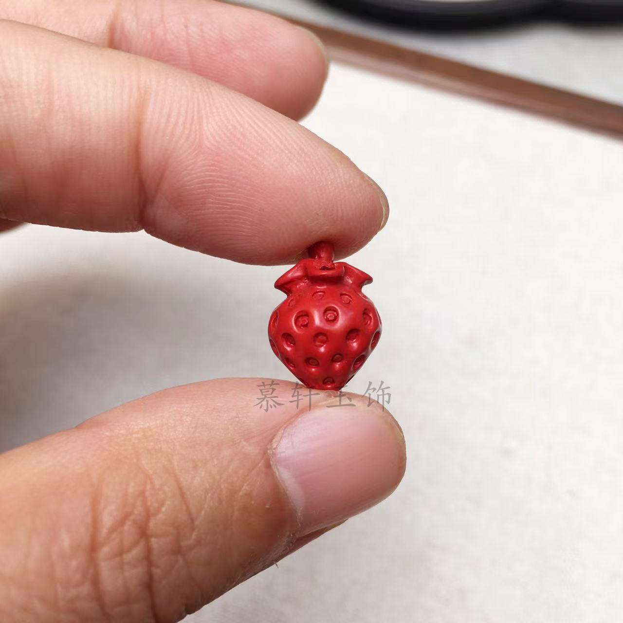 朱砂草莓散珠手工diy饰品配件珠子手串红砂装饰项链耳坠配饰