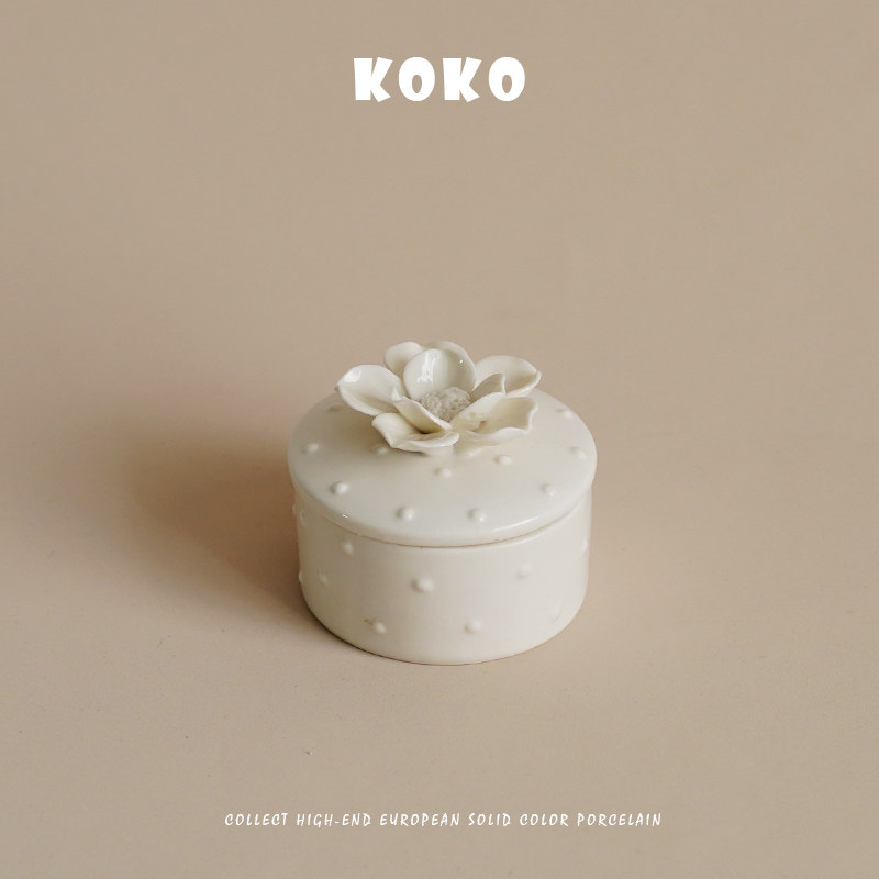 KOKO 出口欧式白色手捏花陶瓷珠宝首饰盒收纳家具耳环饰品盒摆件