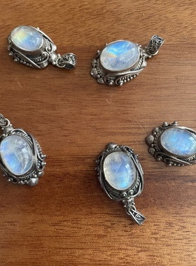 尼泊尔银饰月光石吊坠925银纯手工制作生日礼物