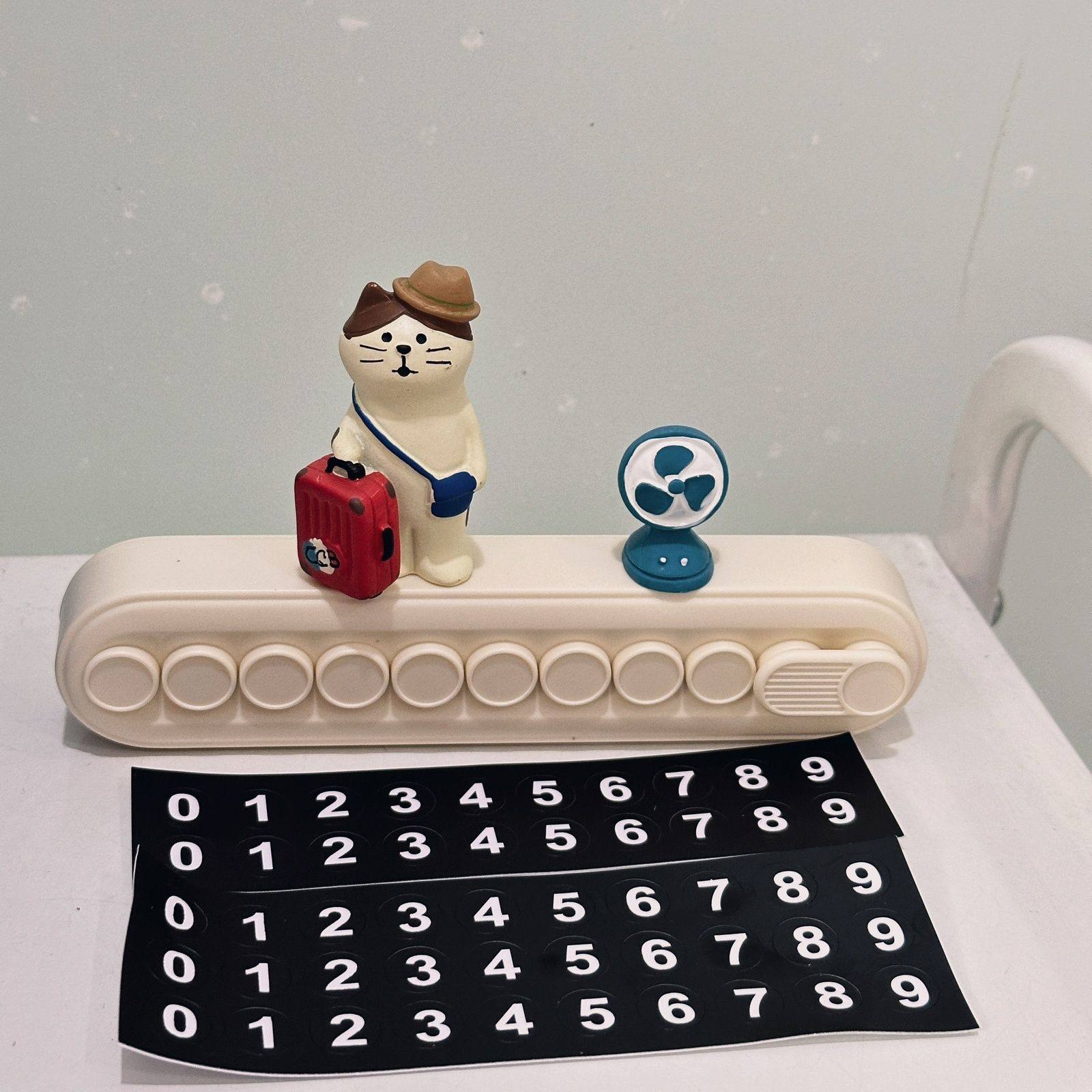 治愈系立式挪车还号码牌