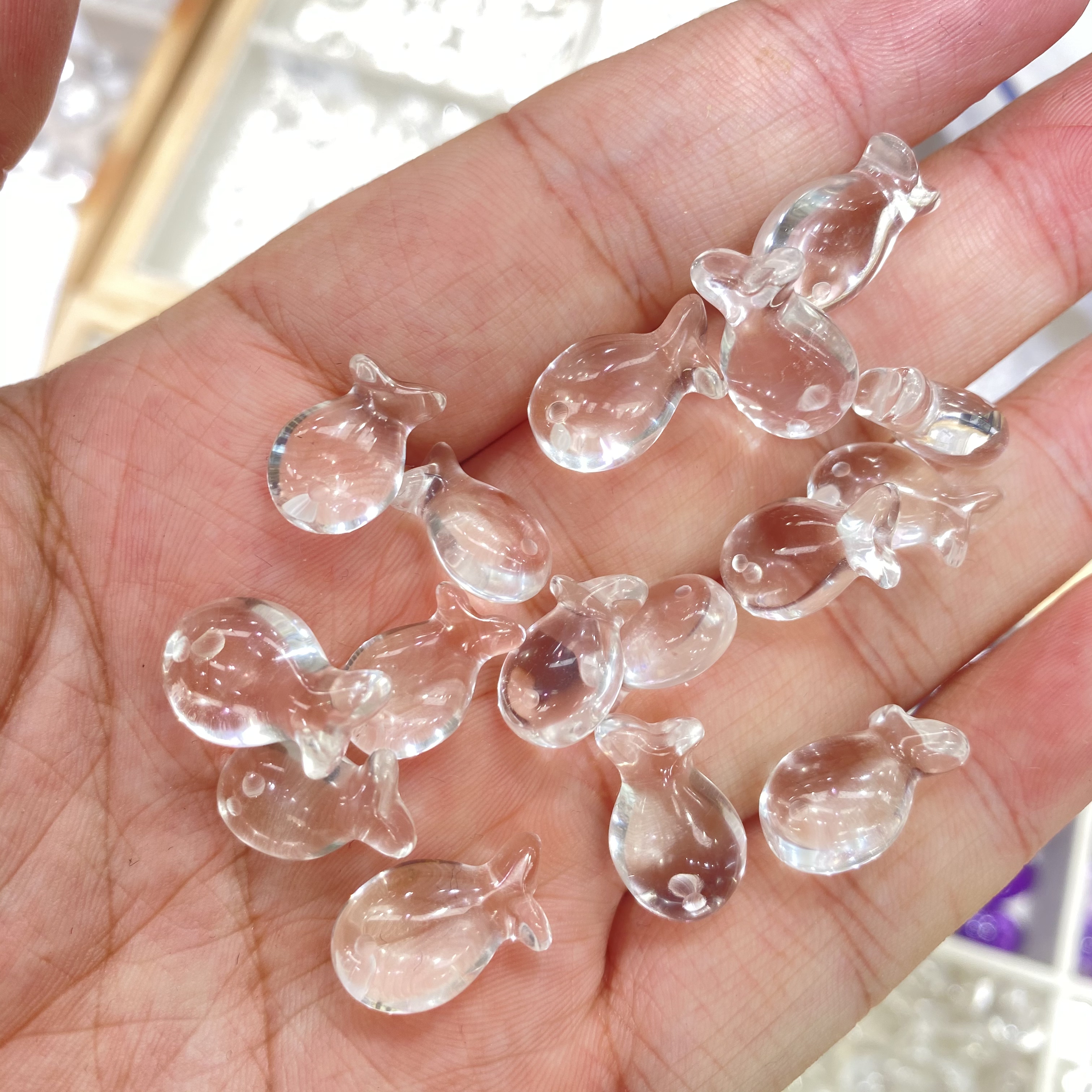 天然白水晶小鱼雕刻件小提溜吊坠diy配件diy配珠