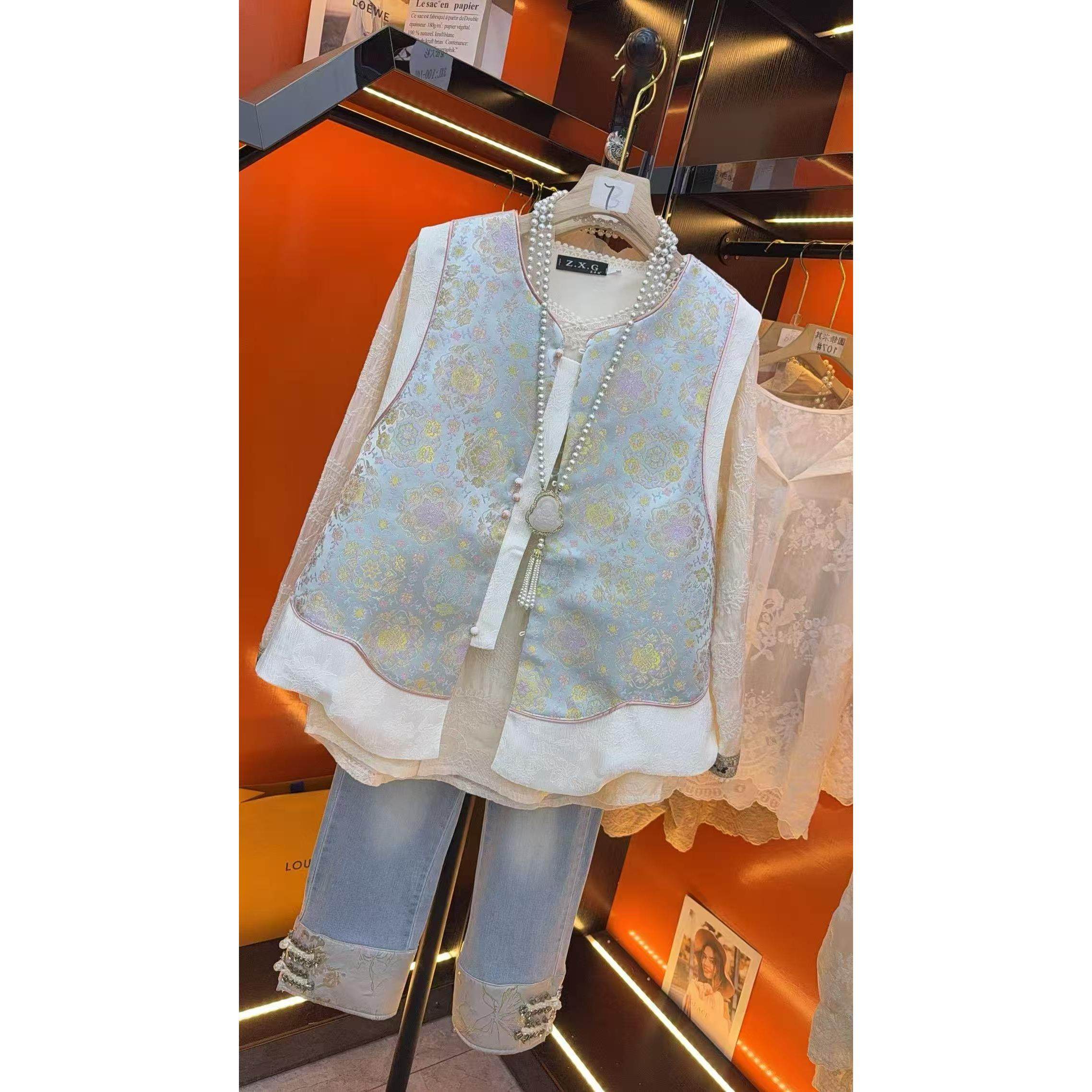 ZZ77308-1时尚圆领国风百搭盘扣高级感显瘦马甲微胖,电子元器件市场,电机/马达,淘宝优惠券,粉丝福利购,淘宝优惠卷