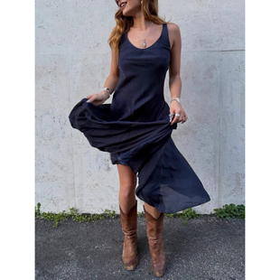 雪绿 牛仔蓝连衣裙设计感斜裁显瘦桑蚕丝背心裙子 真丝建宏绉