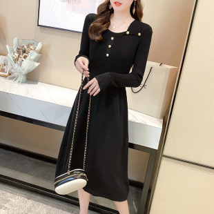 秋款女装2022潮流针织连衣裙中长款法式方领长袖女式针织衫打底裙