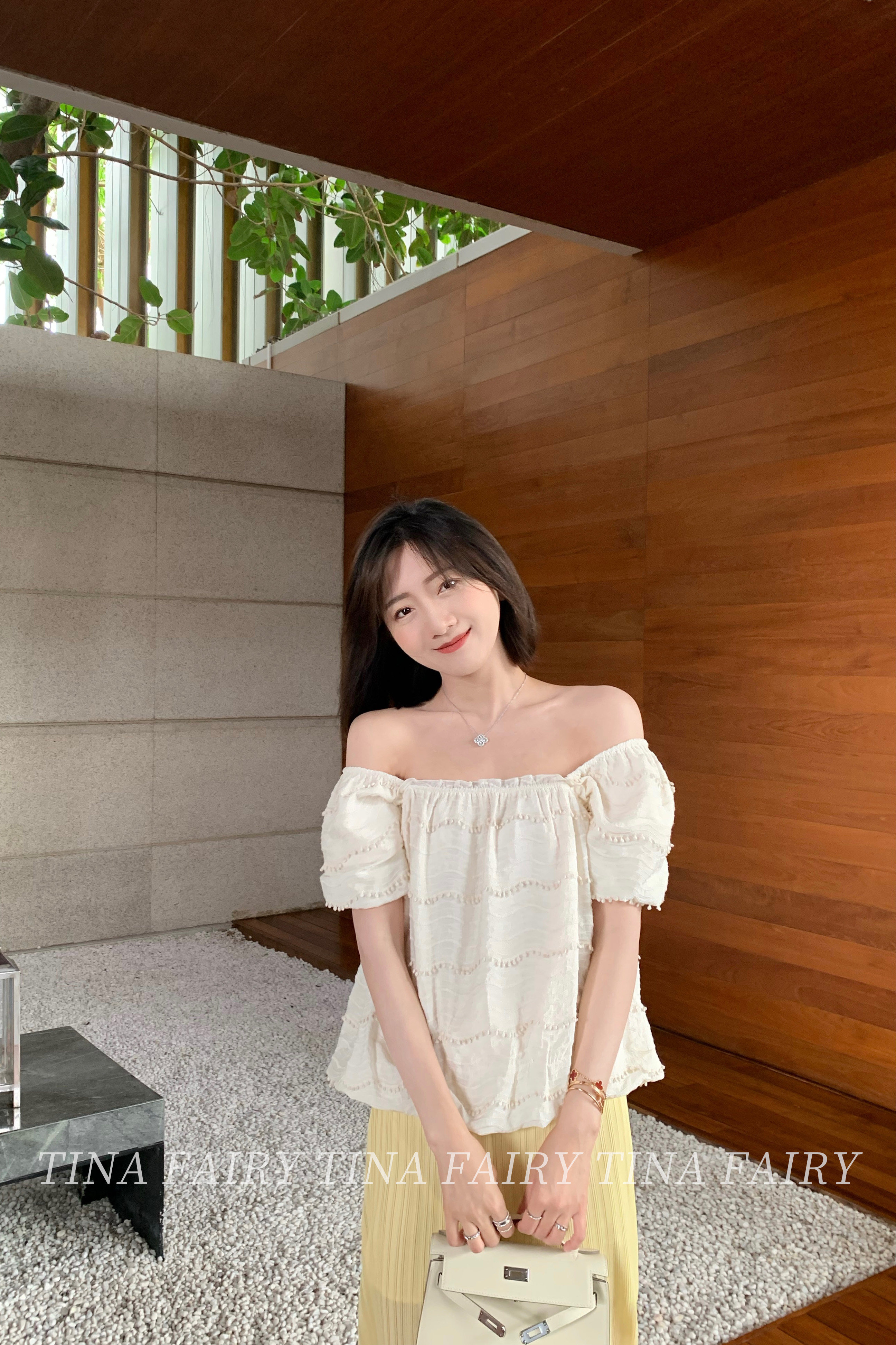 tina/球球重工刺绣上衣