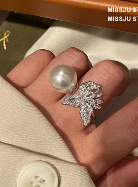 琚小姐简约树叶叶子珍珠戒指