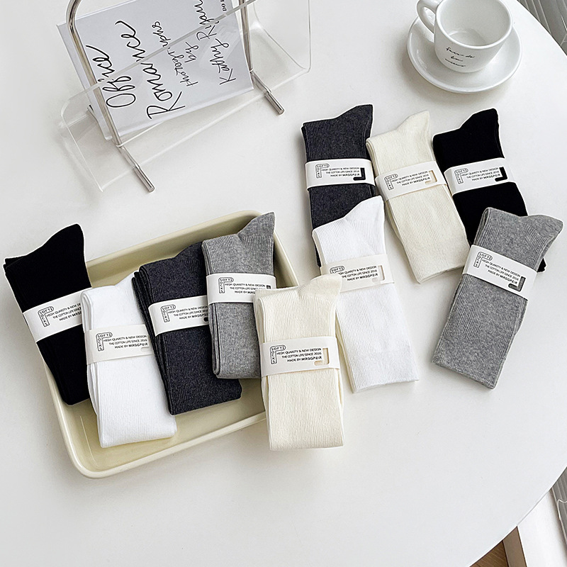 秋冬季小腿袜子女长袜JK及膝袜竖条显瘦中筒棉袜黑白色外穿堆堆