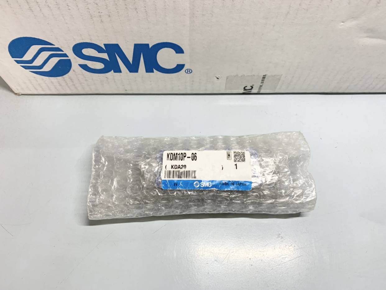 日本SMC全新原装正品多管对接式接头 KDM10P-06 实物拍