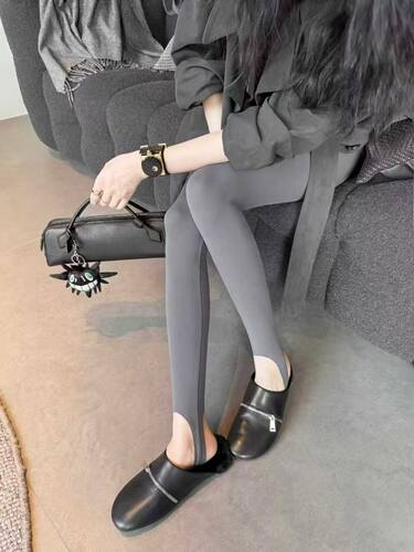 欧洲站2026年春夏新款时尚高腰显瘦打底裤女外穿弹力紧身小脚裤潮