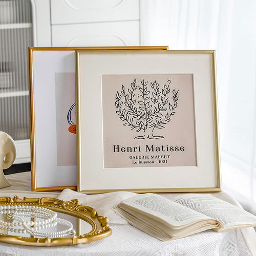 正方形细窄边相框挂墙