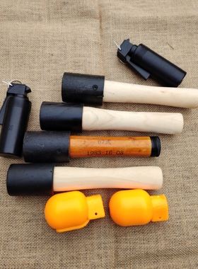 模拟67式木柄手榴教练道具模型仿真玩具弹兵人铸铁训练儿童手榴弹