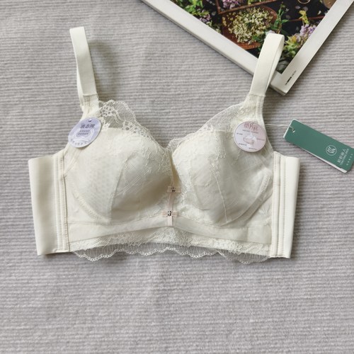 品牌文胸断码清货 薄款纸片杯B杯液态围纯欲无钢圈聚拢收副乳内衣
