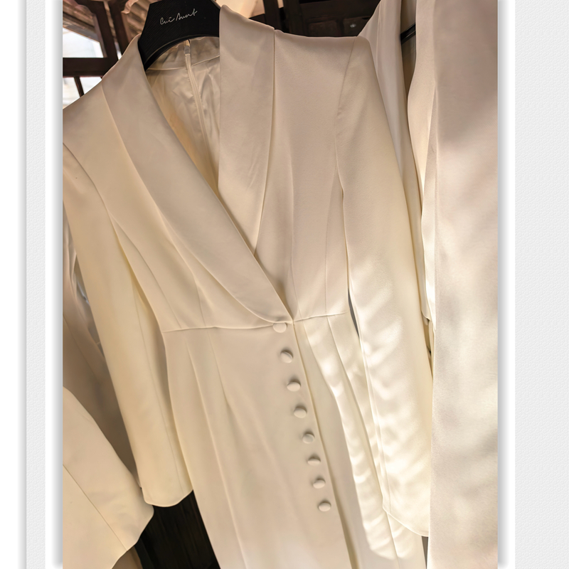 法式优雅大女主白色西装连衣裙