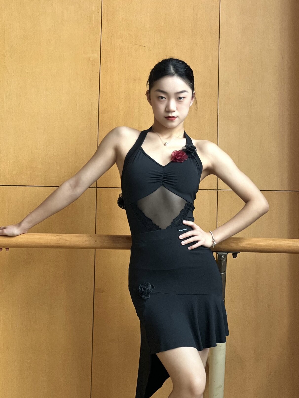 ELLA-D拉丁舞服挂脖蕾丝连体衣花朵法式不规则半裙练舞表演女成人