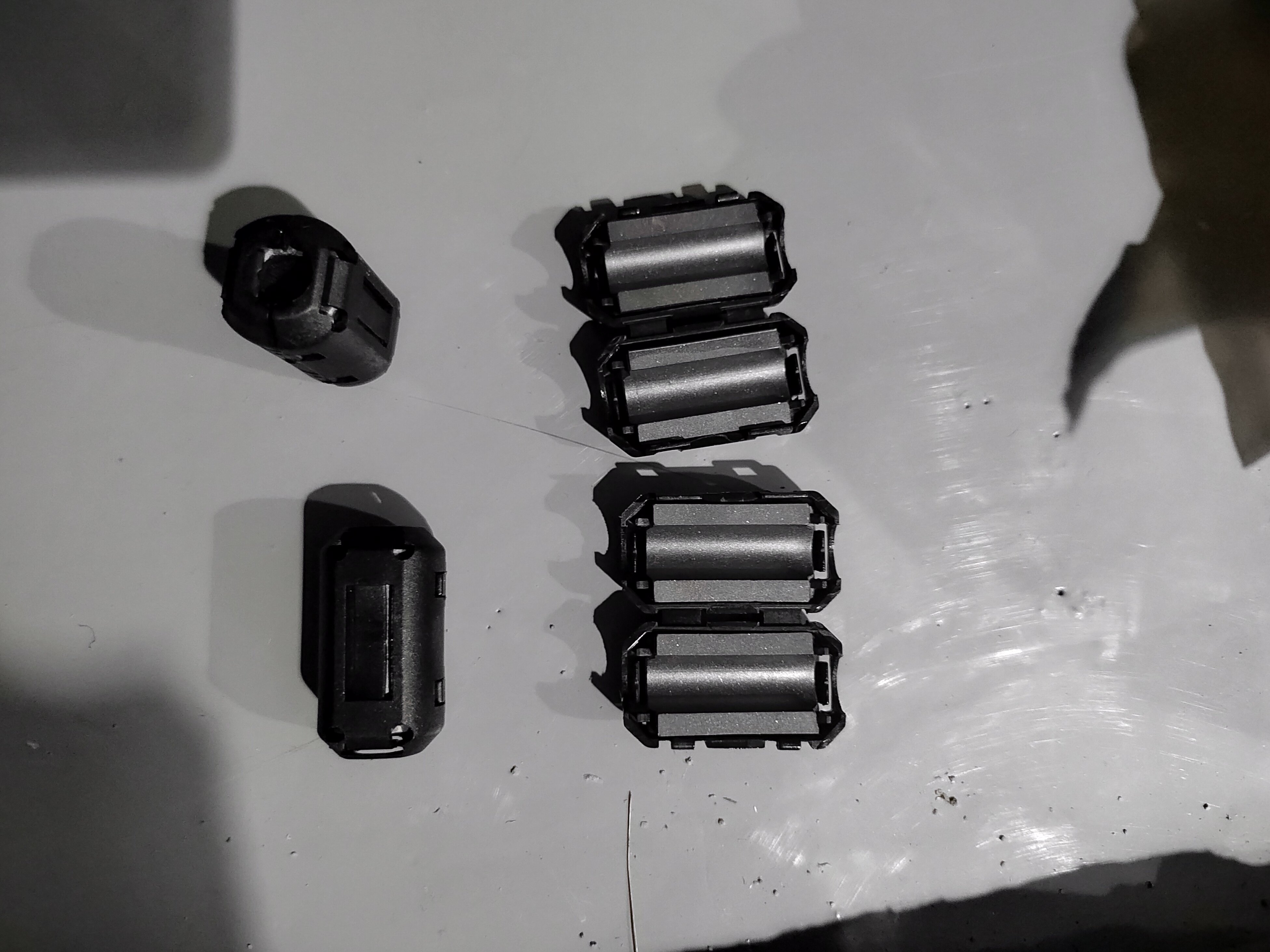 磁环 抗干扰器防带磁芯屏蔽器 高频滤波磁环消磁滤波消磁环卡扣式