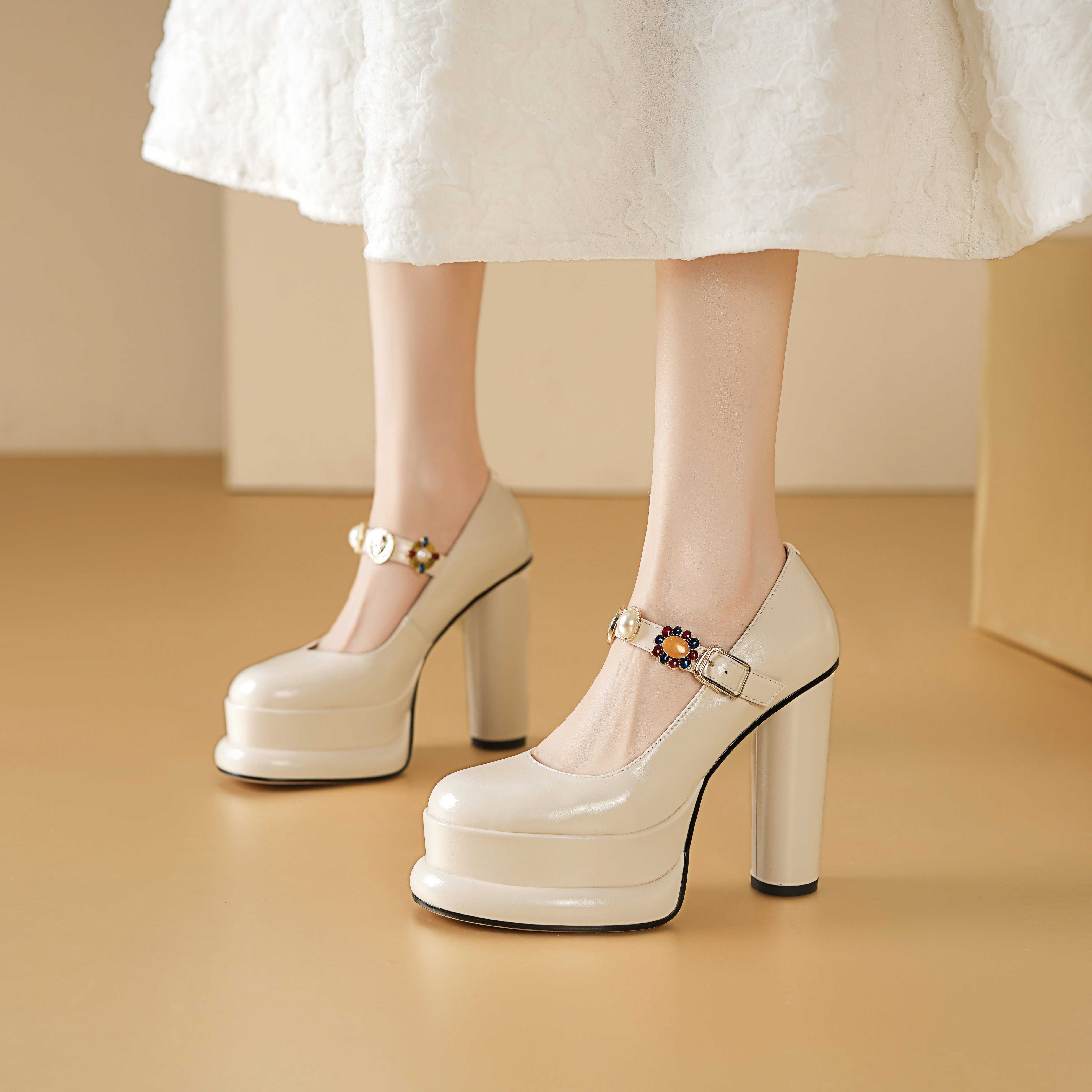 高跟鞋真皮粗跟白色婚鞋防水台一字带粗跟不累脚真皮单鞋高跟12CM