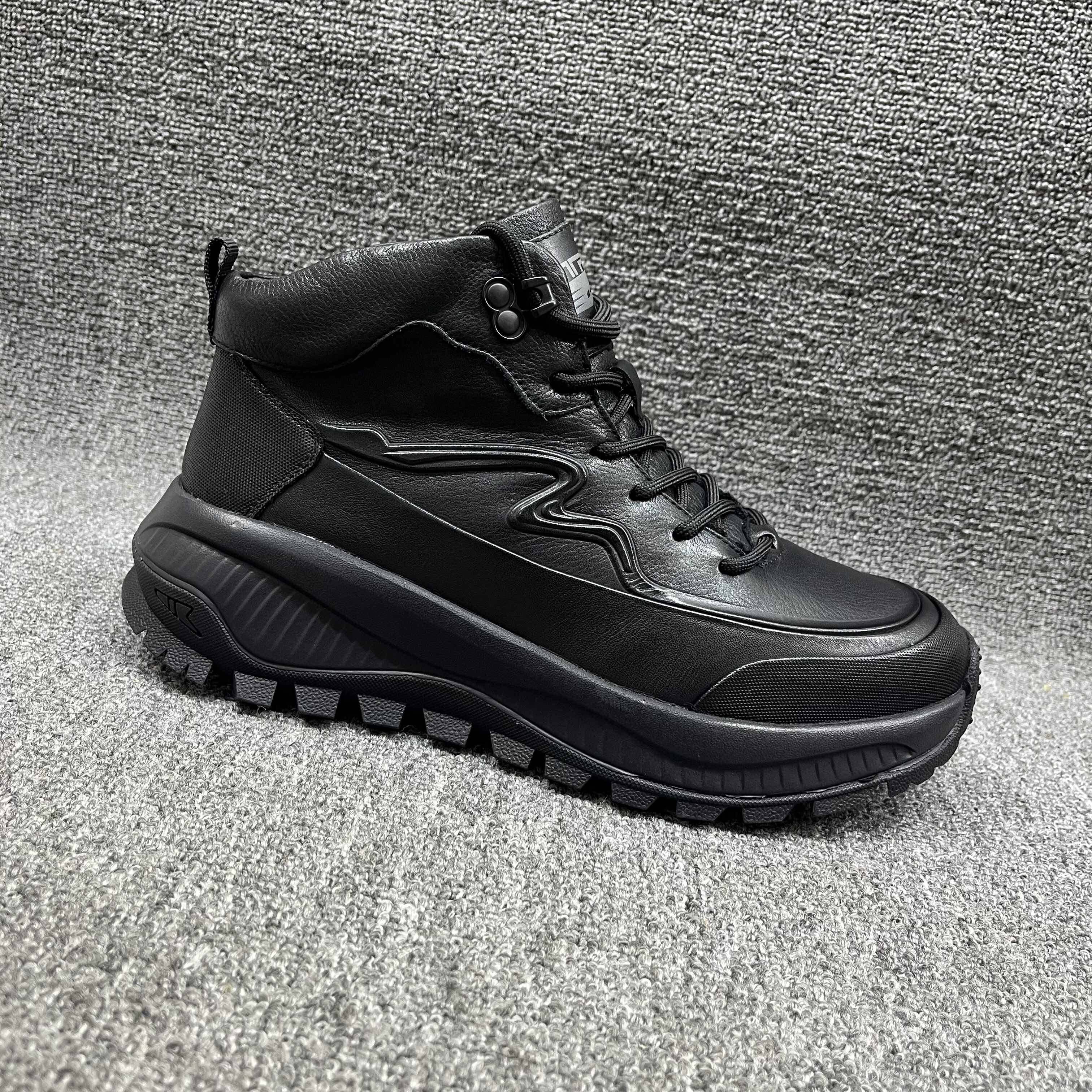 广州鞋2025冬季新款时尚高端休闲鞋男鞋真皮高帮厚底系带运动男鞋