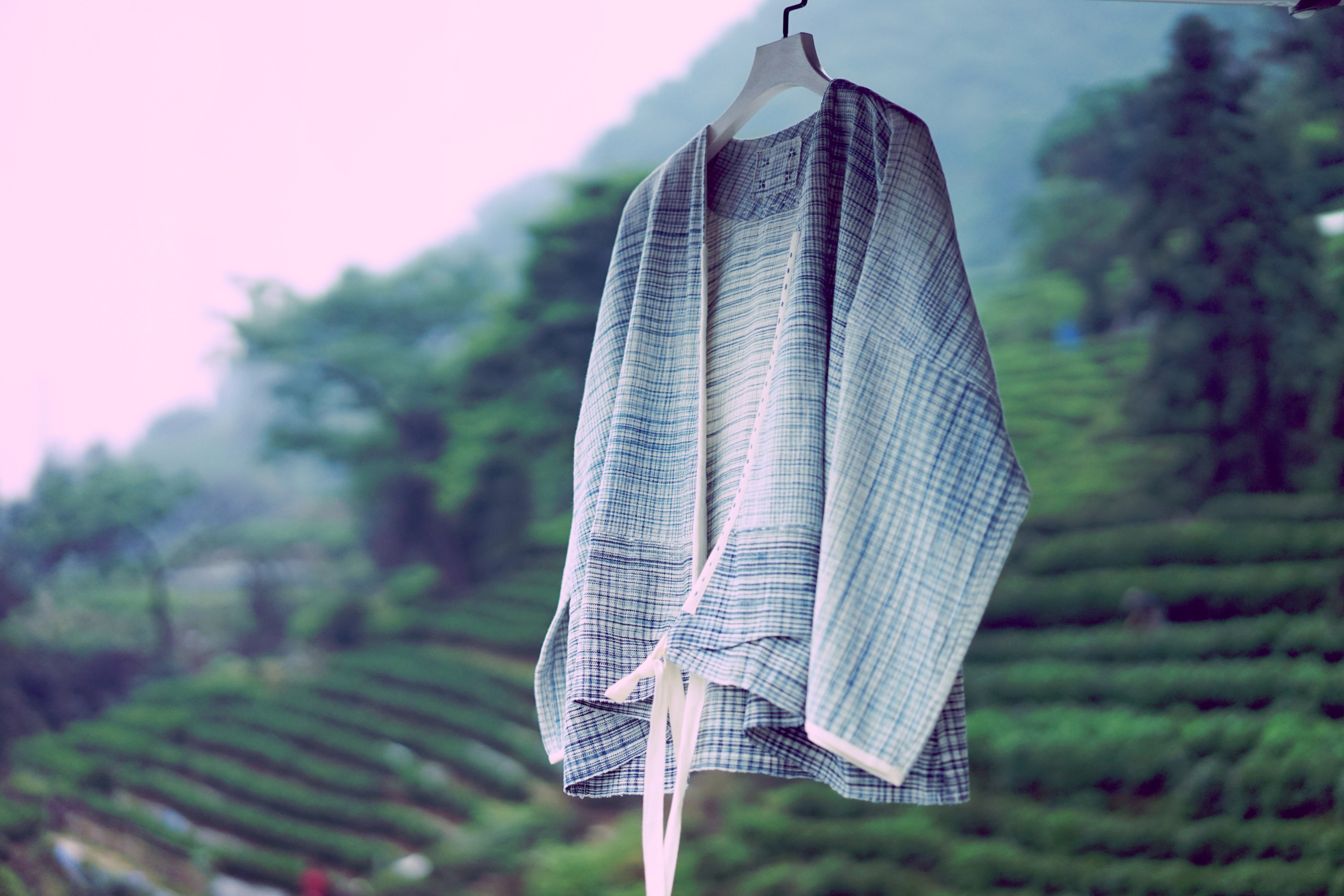 《牧女》开衫/汉服短上衣 布依族格子手织布 植物蓝染 国风文艺
