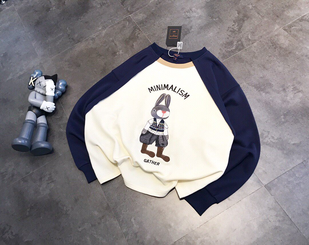 春秋季撞色拼接插肩袖圆领卫衣男女款宽松长袖上衣刺绣兔子韩版棉