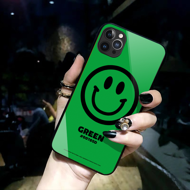 苹果16promax笑脸玻璃时尚