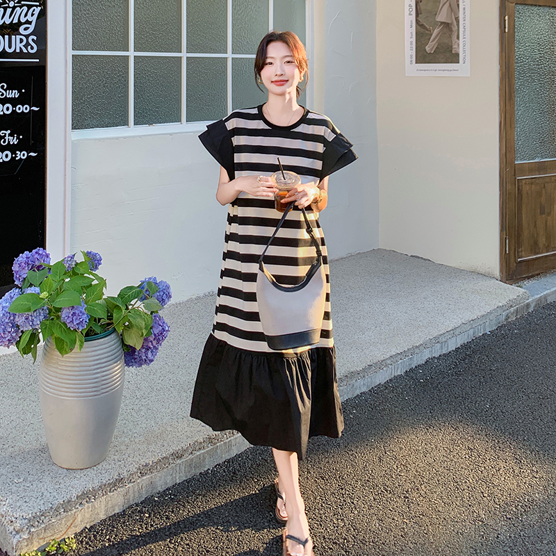 韩版复古黑白条纹T恤裙女中长款2025夏新款宽松减龄飞飞袖连衣裙