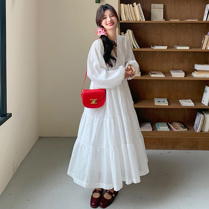 爆款高级感长袖蕾丝连衣裙女2025夏季新款绝美超仙慵懒风百搭长裙