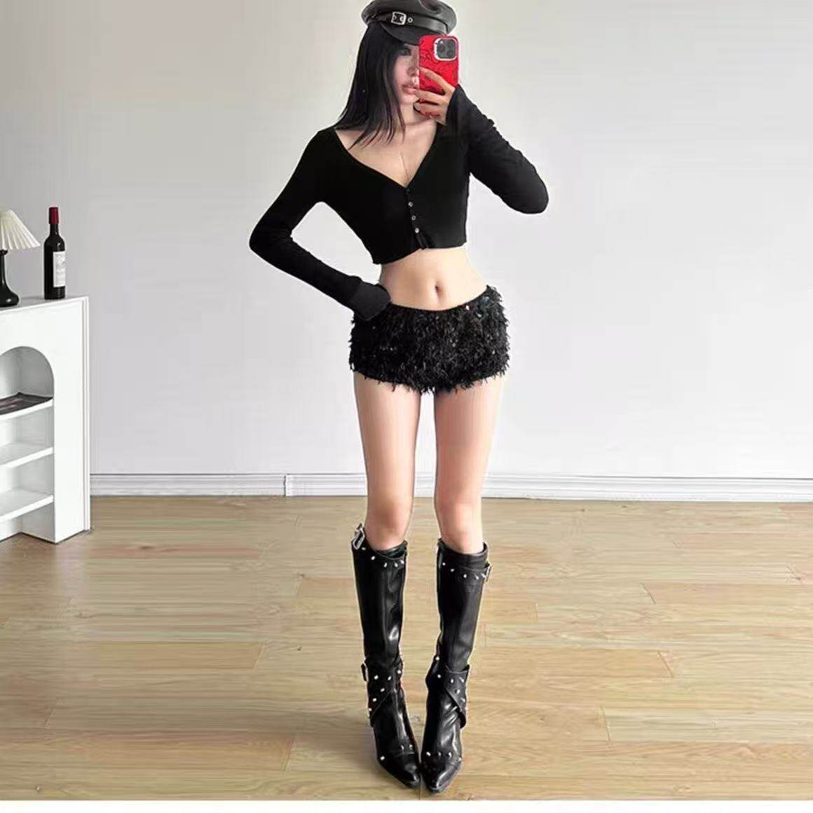 KLIOU 酷girl炸街个性毛绒亮片短裤女设计感显瘦百搭休闲裤热裤潮