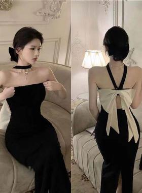 黑色挂脖连衣裙夏季纯欲辣妹裙子性感蝴蝶结小个子修身包臀开叉裙