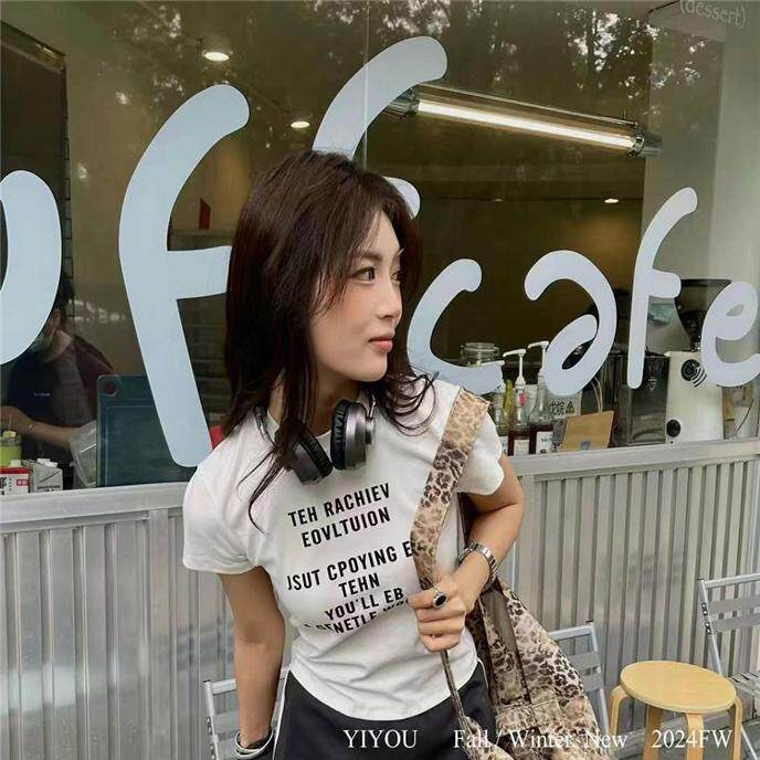 甜酷少女白色短袖字母印花T桖女 设计感简约印花修身显瘦百搭上衣