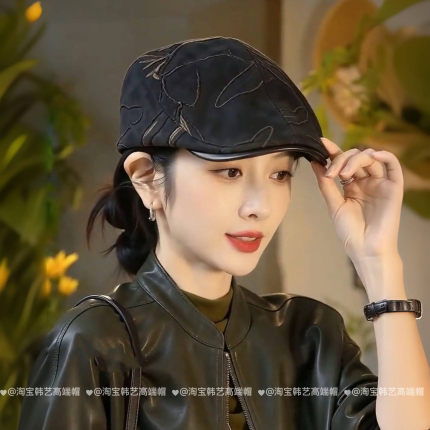 复古刺绣麂皮绒前进帽女秋冬显脸小文艺百搭时尚休闲街头鸭舌帽潮