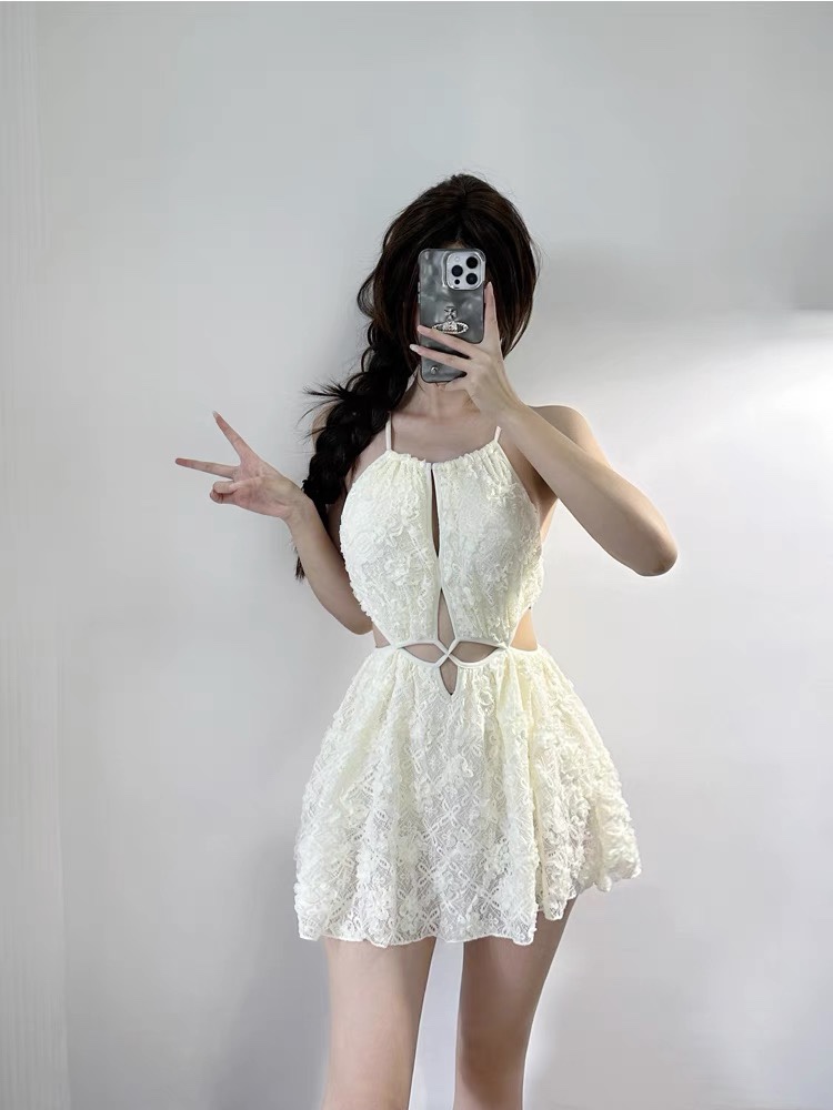 淑惠kiko显瘦大裙摆泳衣女温泉度假泳装仙女范肩带游泳衣女保守款