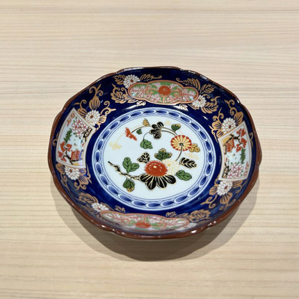 日式创意陶瓷彩绘花边圆盘皿菜盘子刺身盘浅盘怀石板前料理餐具