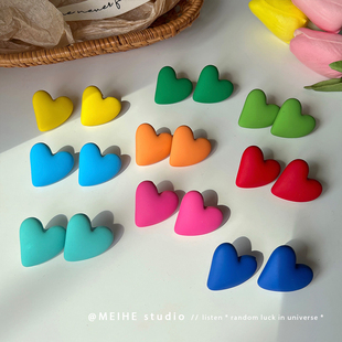 彩色心情 潮甜酷辣妹可爱耳环 夏天活力缤纷彩色爱心耳钉2022新款