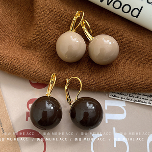摩卡奶茶棕色大圆球球耳钉复古温柔雅丹风立体球耳环显脸小耳饰品