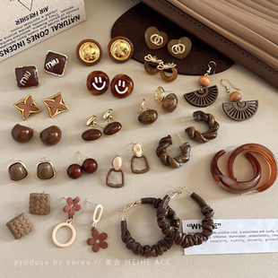 秋意浓浓~法式温柔气质棕色系耳环秋冬温暖美拉德花朵几何耳钉女