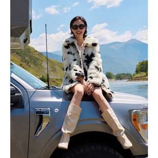 TRACYCHU意大利托斯卡纳奶牛花大衣财阀千金清冷感贵系百搭高级感