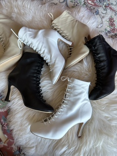 TRACY 弹力羊皮复古绑带6cm裸靴 CHU