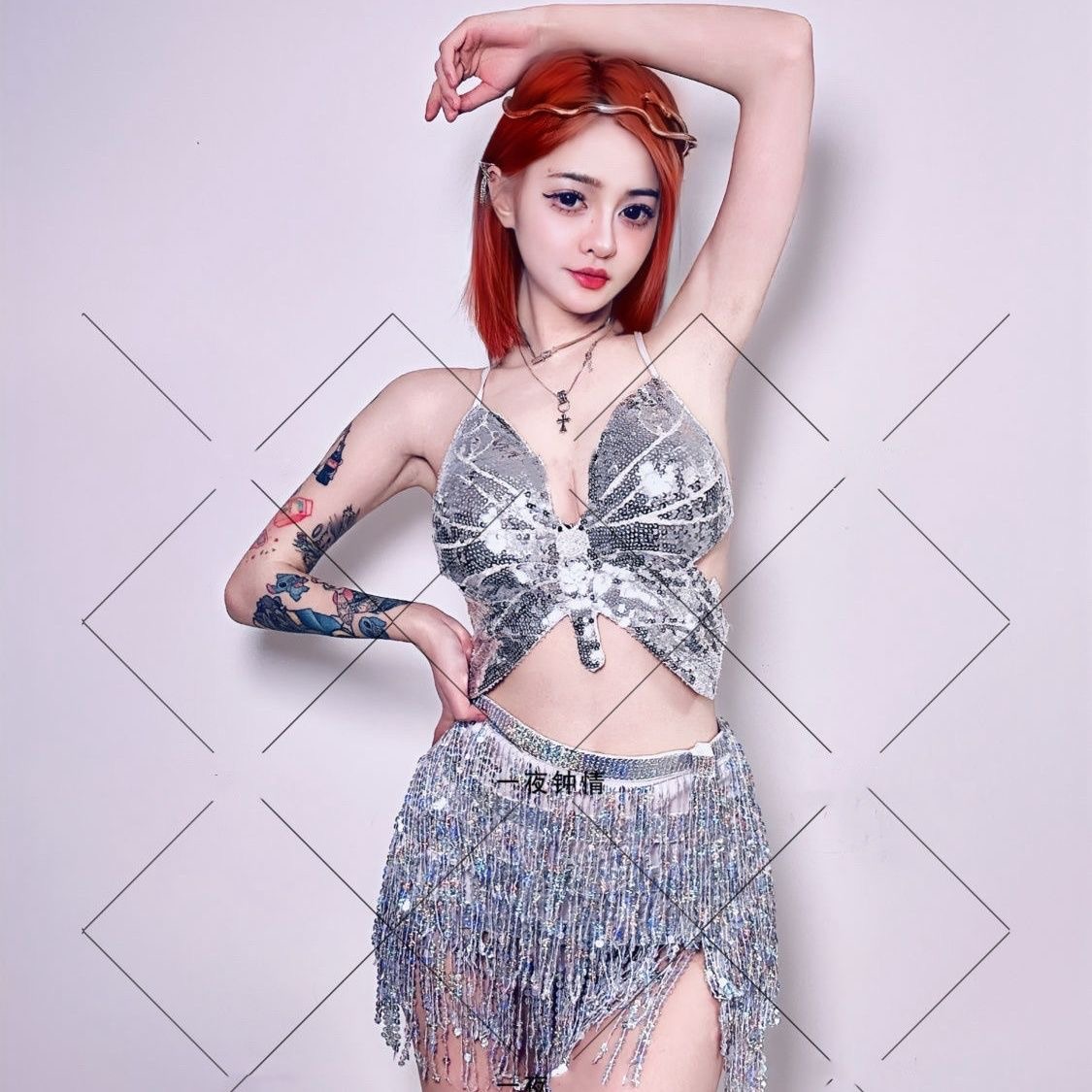 新款肚皮舞文胸欧美亮片表演出上衣印度舞DS夜店舞台亮片蝴蝶文胸